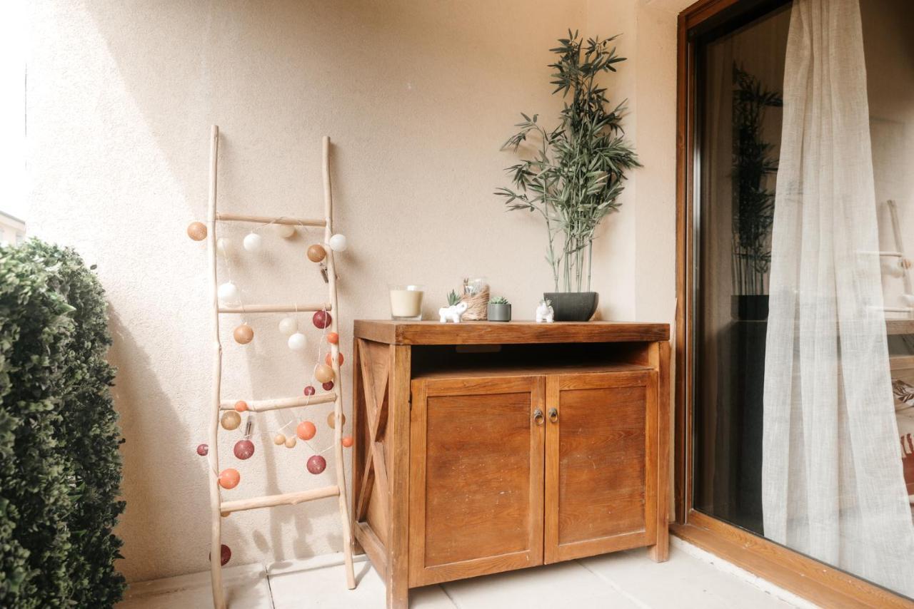 Uzès Appartement Moderne Central Avec Piscine, Garage Prive Et Terrasse Sud מראה חיצוני תמונה